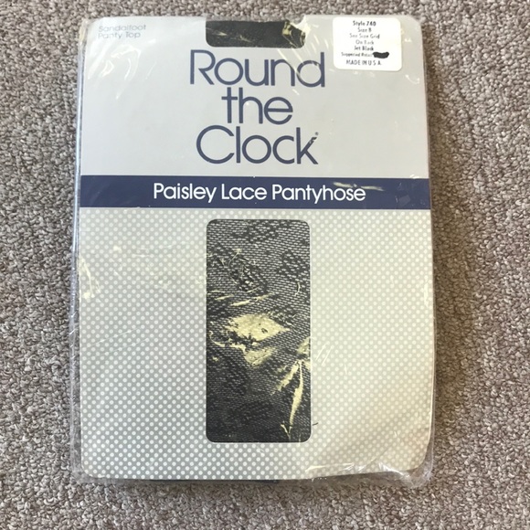Round the Clock Accessories - ROUND THE CLOCK PAISLEY LACE BLACK PANTYHOSE B